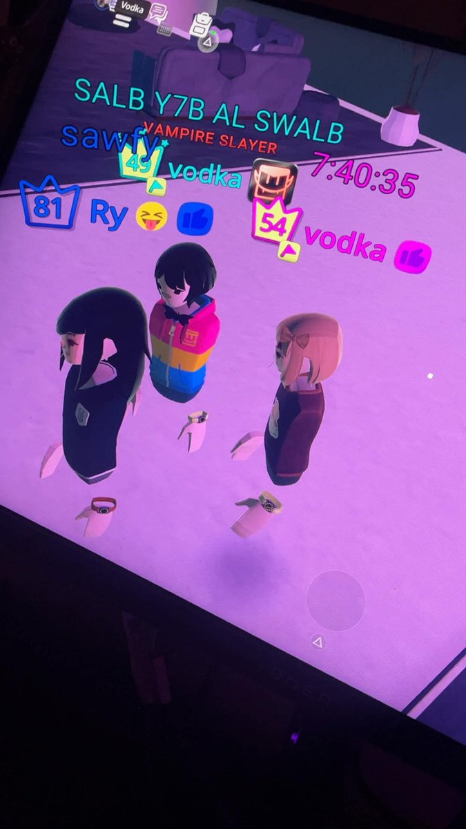 r0qkk's tweet photo. جا اليوم الي كبرت وانشغلت بحياتي 
لدرجه نسيت اهتماماتي 
ولعبتي المفضله 
و تذكرت مراهقتي كيف كانت وكيف كان شغفي في اهتماماتي
 و شفت كيف نهاية اللعبه 
و سلسلة أحداثها انتهت 
و في آخر الدقائق 
عقلك راح يتذكر 
$AWFY https://t.co/OLPu4XxTTM