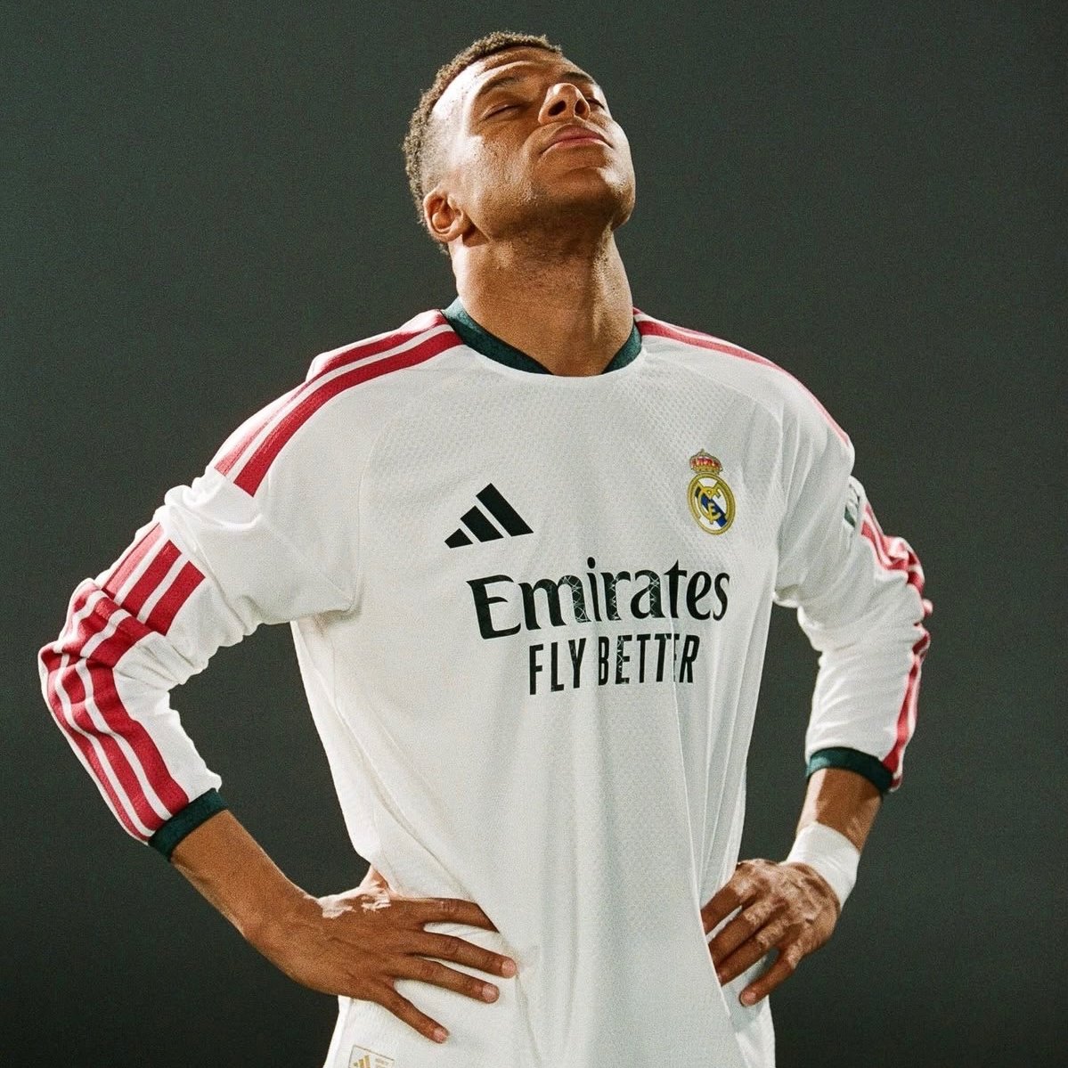MadridXtra's tweet photo. 🚨🇫🇷 Kylian Mbappé is already training in Ibiza with Real Madrid fitness coach Sebastien Devillaz.

He returns to Valdebebas NEXT WEEK. @marca https://t.co/MUkj7Ts0oy