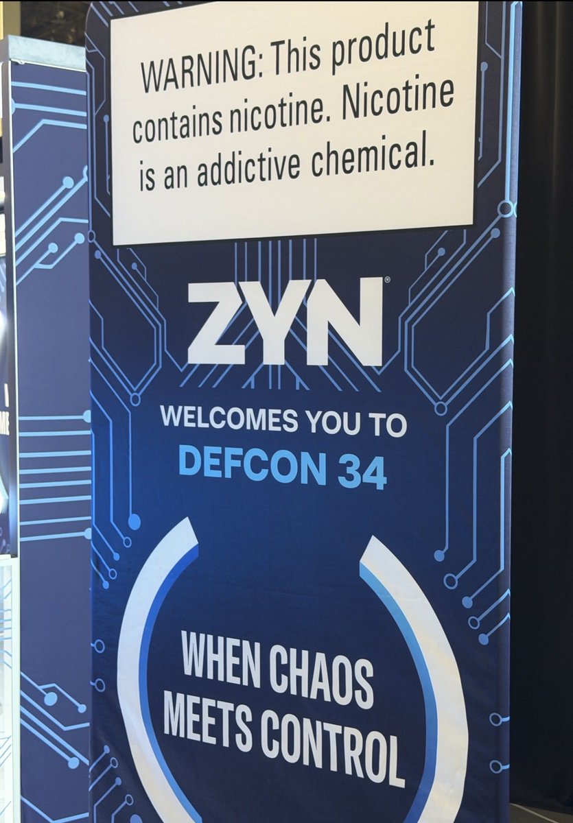 h313n_0f_t0r's tweet photo. What if we kissed at the DEF CON 34 ZYN booth? 🥺👉👈 https://t.co/70TT0gQuWM