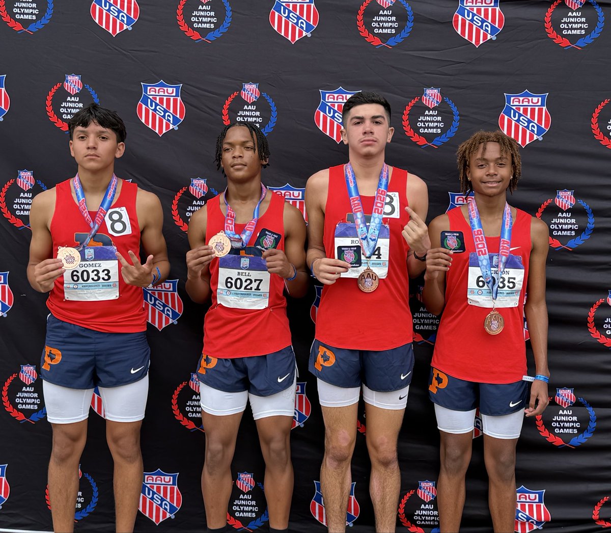 RomanBlanca07's tweet photo. Proud of these boys! Jordan is coming home as a 2x ALL AMERICAN in the 4x800m relay (8:34.37- 7th), 3000m (9:04.8 -3rd place new PR) 15-16yr olds. Placed 13th in 1500m 4:13.
Julian went out, pushed thru some growing pains &amp; competed well! @JordanRoman713 @dobie_xc @pearlandtrack https://t.co/kQMhzHnbep