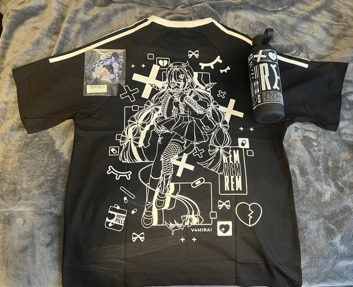 matadorart64's tweet photo. My Lunalia 2nd Anniversary Goods arrived today!! 📦

Lunalia 4Ever 💚💙💜❤️
#Lunalia #VTuber #EVTuber https://t.co/GgqtlZqOfg