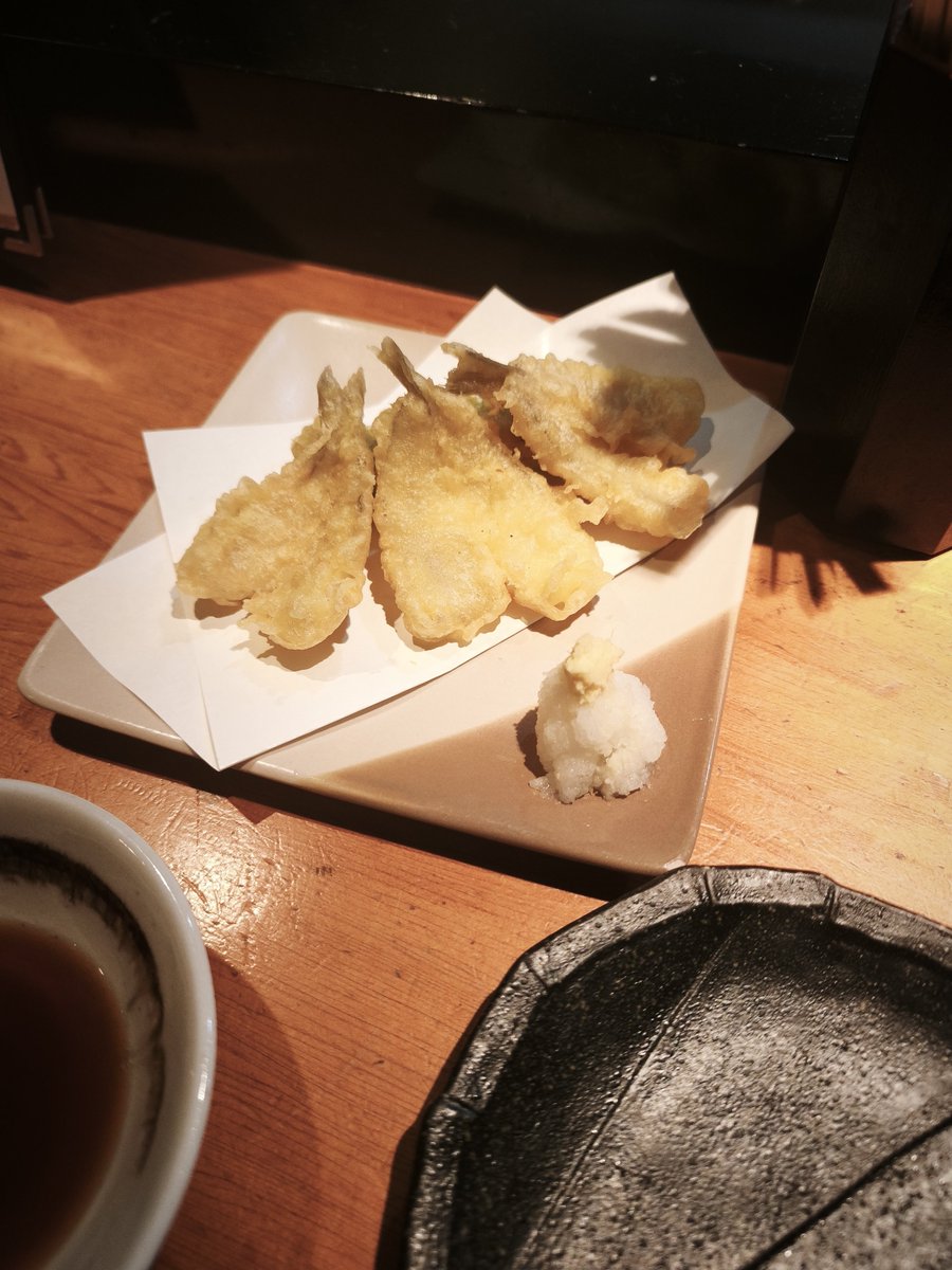 ler_ct's tweet photo. 地元の居酒屋で寿司
めっちゃ美味かったのと、訳あって酒が進み潰れてしまった。。ホンマにごめんなさい https://t.co/fNeIrj2iqE
