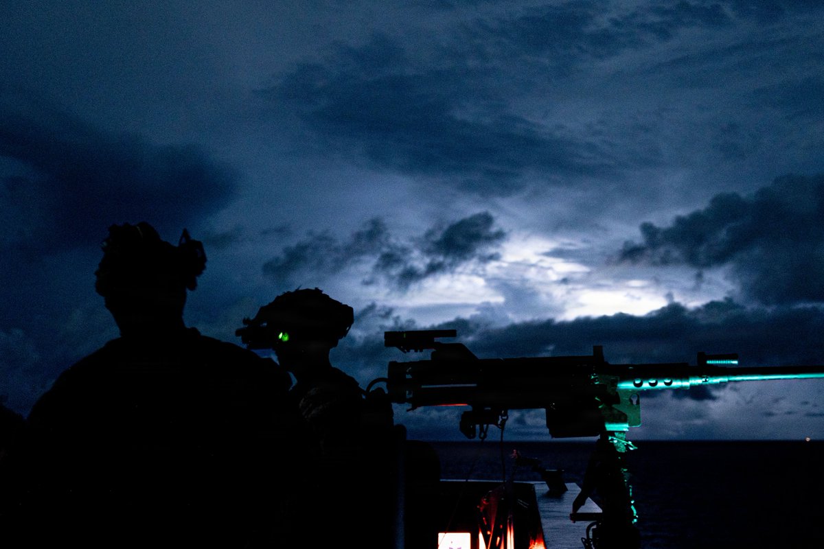 Remnantize's tweet photo. 11th Marine Expeditionary Unit https://t.co/DH9QRR4Ido