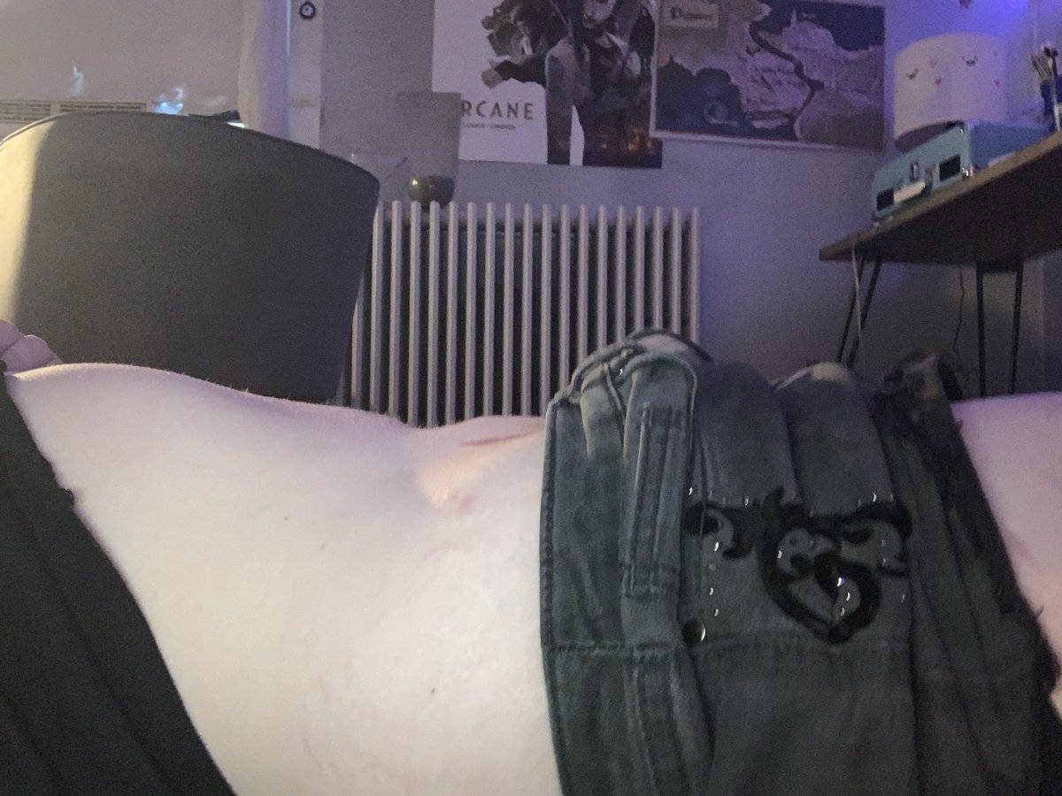d0gb0nezz's tweet photo. i have a wide ribcage and it ruins EVERYTHING!!! at least im not bloated anymore tho
***FAKE EVERYTHING*** AI GENERATED BY GROK!!!
#anatwt #edrtwt #editwt #ricecaketwt #ednostwt #bc #hungertwt https://t.co/vKsNZyfNMA