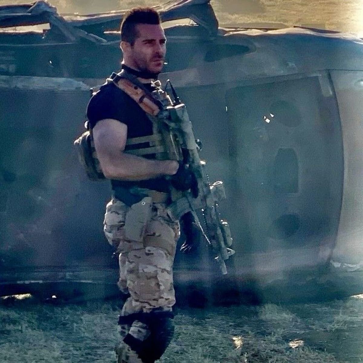 foapmactavish's tweet photo. What’s all that movement back there? 🤨🧼 https://t.co/1xLTanIoRk