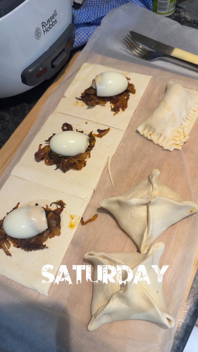 enzoyy_pandagow's tweet photo. Saturday Special...
Egg Puff & Chicken Puff🥳
This Egg Puff is for you @sriniksv 🙌🏻🙌🏻
#ChefVodka
#LatePost https://t.co/aHScs86Ylg