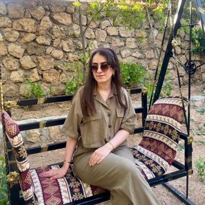 SELENAYGLER's tweet photo. #YeniProfilResmi https://t.co/SMbzTLehOh