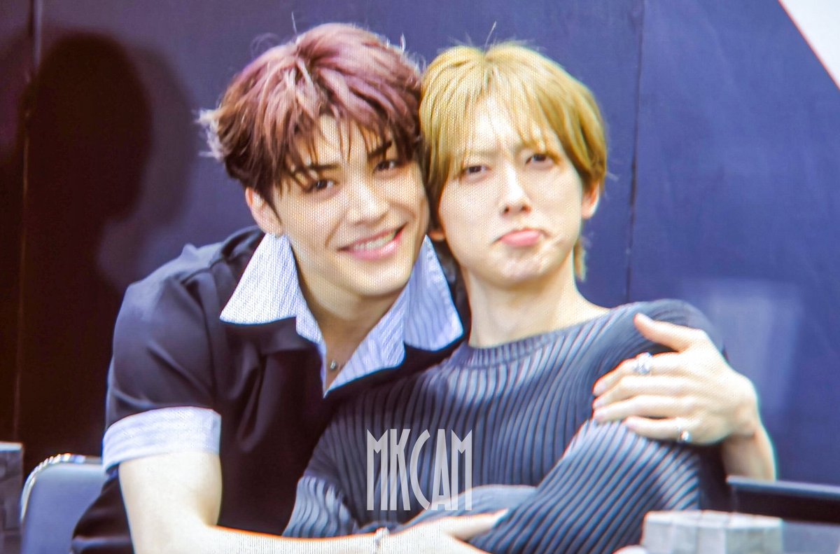 andTEAM_mkcam's tweet photo. 260808 WoF Fan Sign

#andTEAM_MAKI  #andTEAM_FUMA
#andTEAM #エンティーム #앤팀 #mkcam https://t.co/Rp8daJ12xy