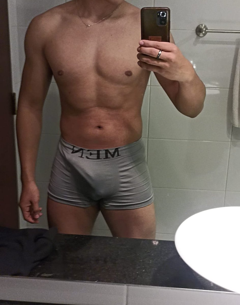 Elmariscos5's tweet photo. alguna pareja o chica libre hoy para pasarla rico??, de Uriangato, Moroleón o yuriria que se quiera portar mal 😈🔥 https://t.co/zNp2omkht8