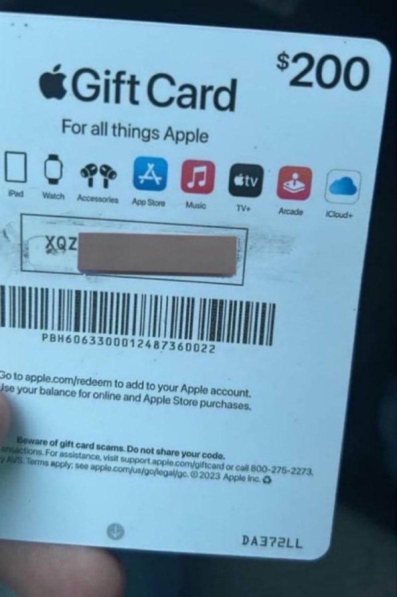 Aercio3's tweet photo. I got $200 card. What can I get? https://t.co/6uLae4PWHx