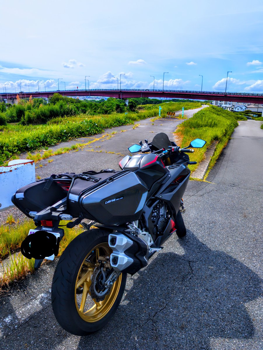 SF_BANZAI's tweet photo. いやぁ　バイクって
本当に良いものですね✨
#ニダボ　#cbr250rr https://t.co/dYKJ5HwSUh