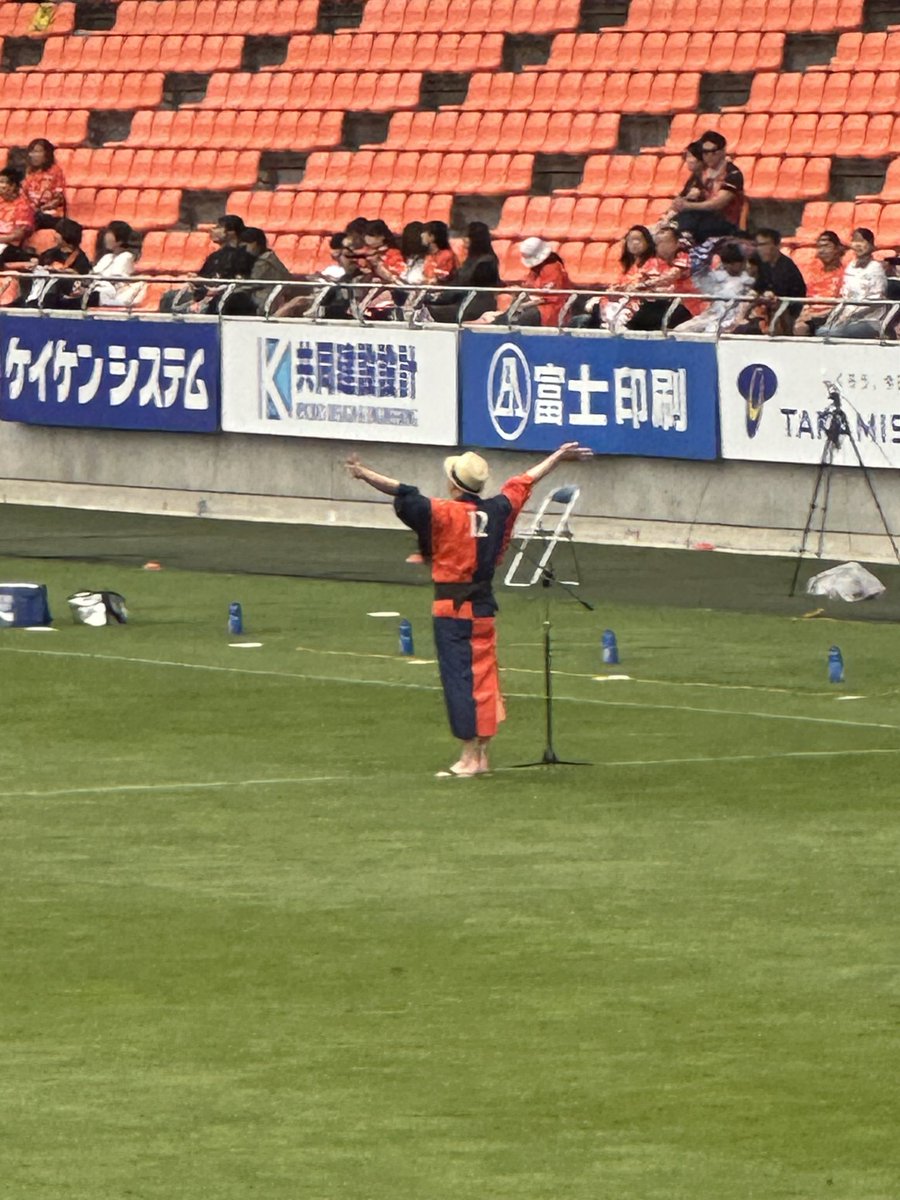 CMayaruma's tweet photo. #acnp 

内容は山口の方が上だった印象。でも結果は長野。
紙一重で勝敗が決まる、スポーツの難しさと面白さ。

コルリの言う通り、まだ38試合のうち1試合が終わっただけ。
最後まで成長し続けて、長野に夢を見せてほしい。 https://t.co/86EycdBT6Z