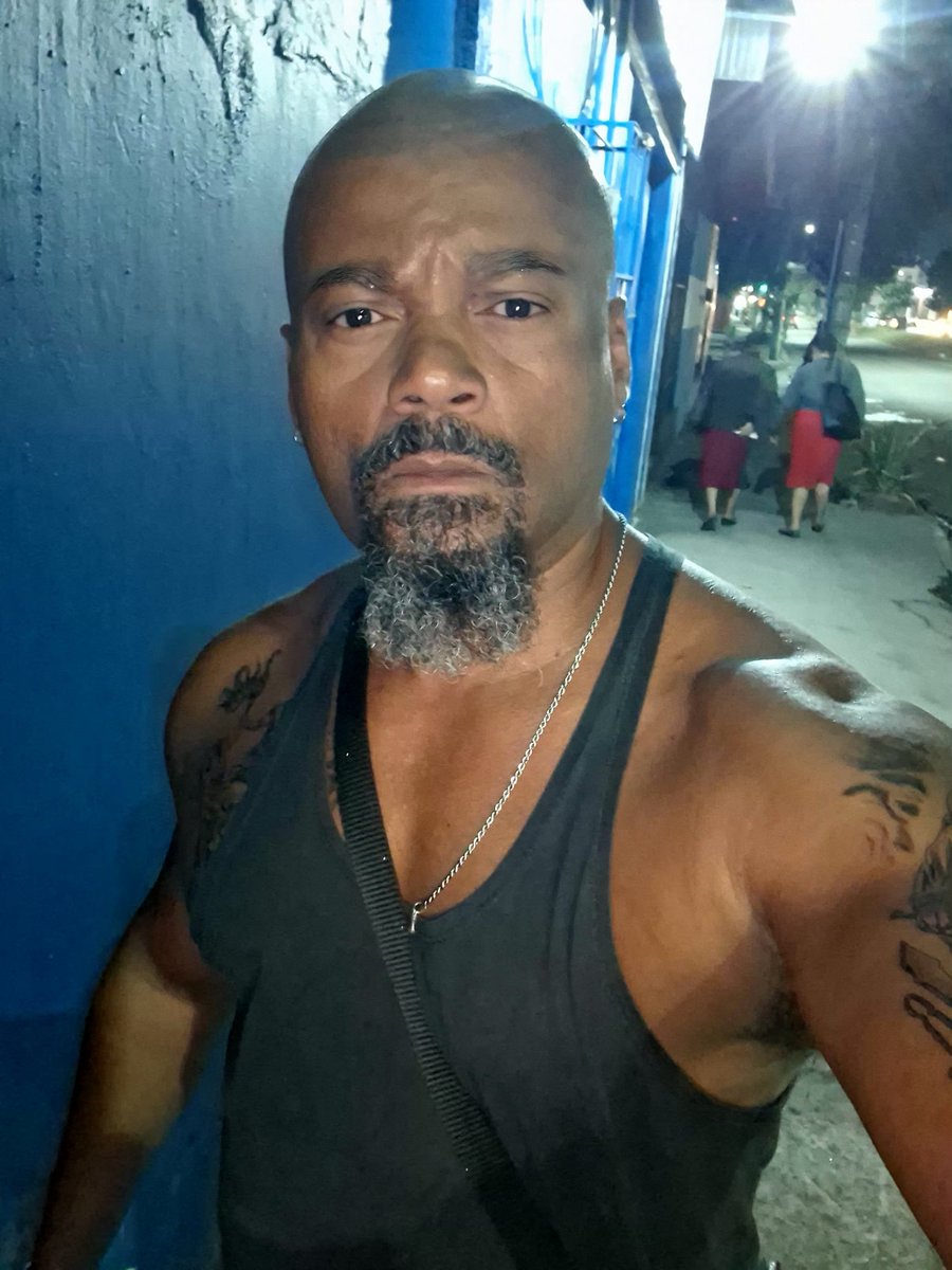 LL197743's tweet photo. Mozão, já chego! 😈
#sabado
#tochegando
#calmaamor
#homao
#homaodaporra https://t.co/2ldF4iON2h