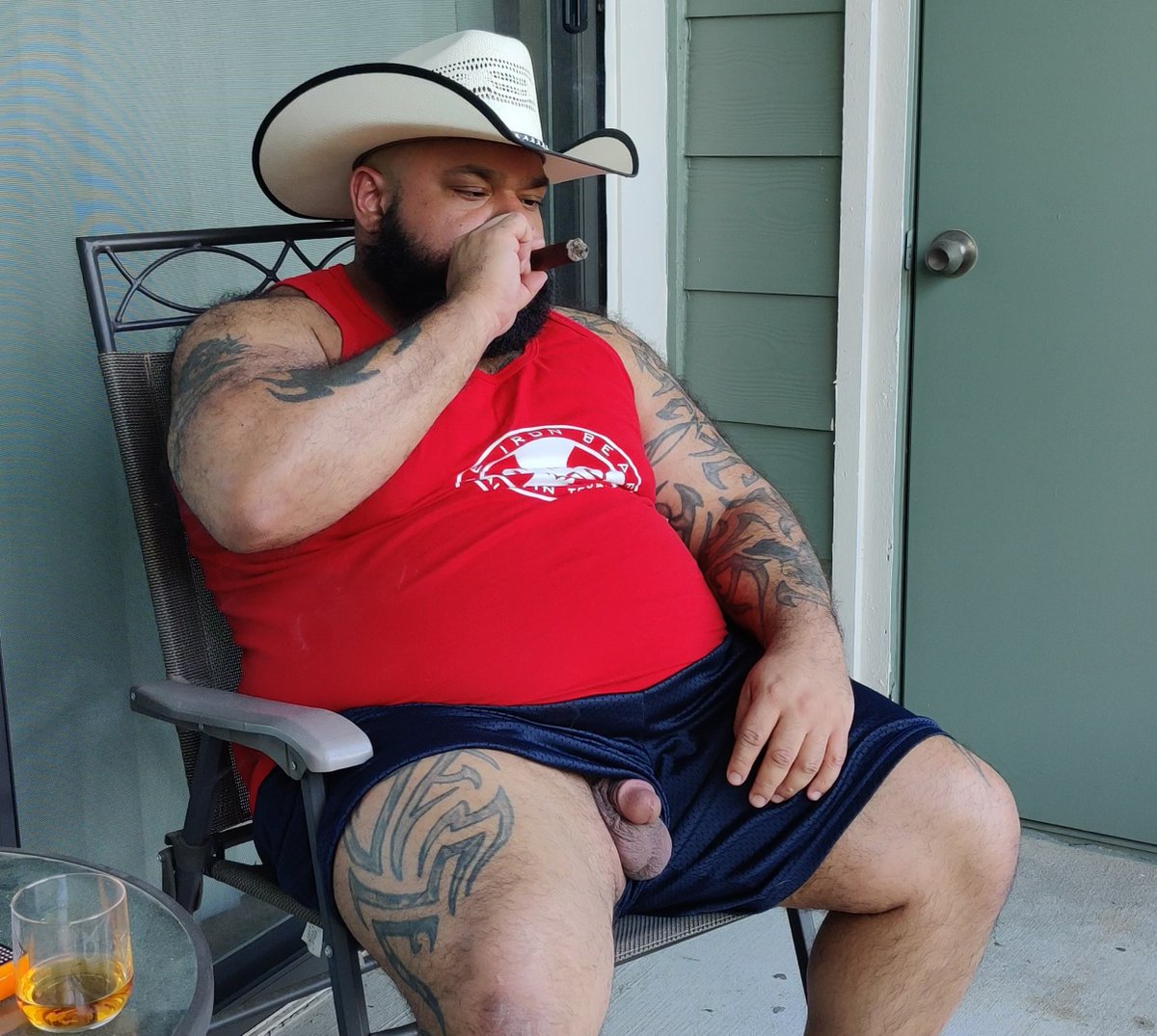 texas_hound's tweet photo. Cowboy's holster came loose on the porch. Who's keeping me company? #cowboy #cowboybear #cowboyporn #gaycowboy #wranglerbulge #gaywestern #nsfw

More exclusive content at:
https://t.co/dNYYaR0fCP
https://t.co/FSI6vAY2MG https://t.co/xYnM7VoQ3X