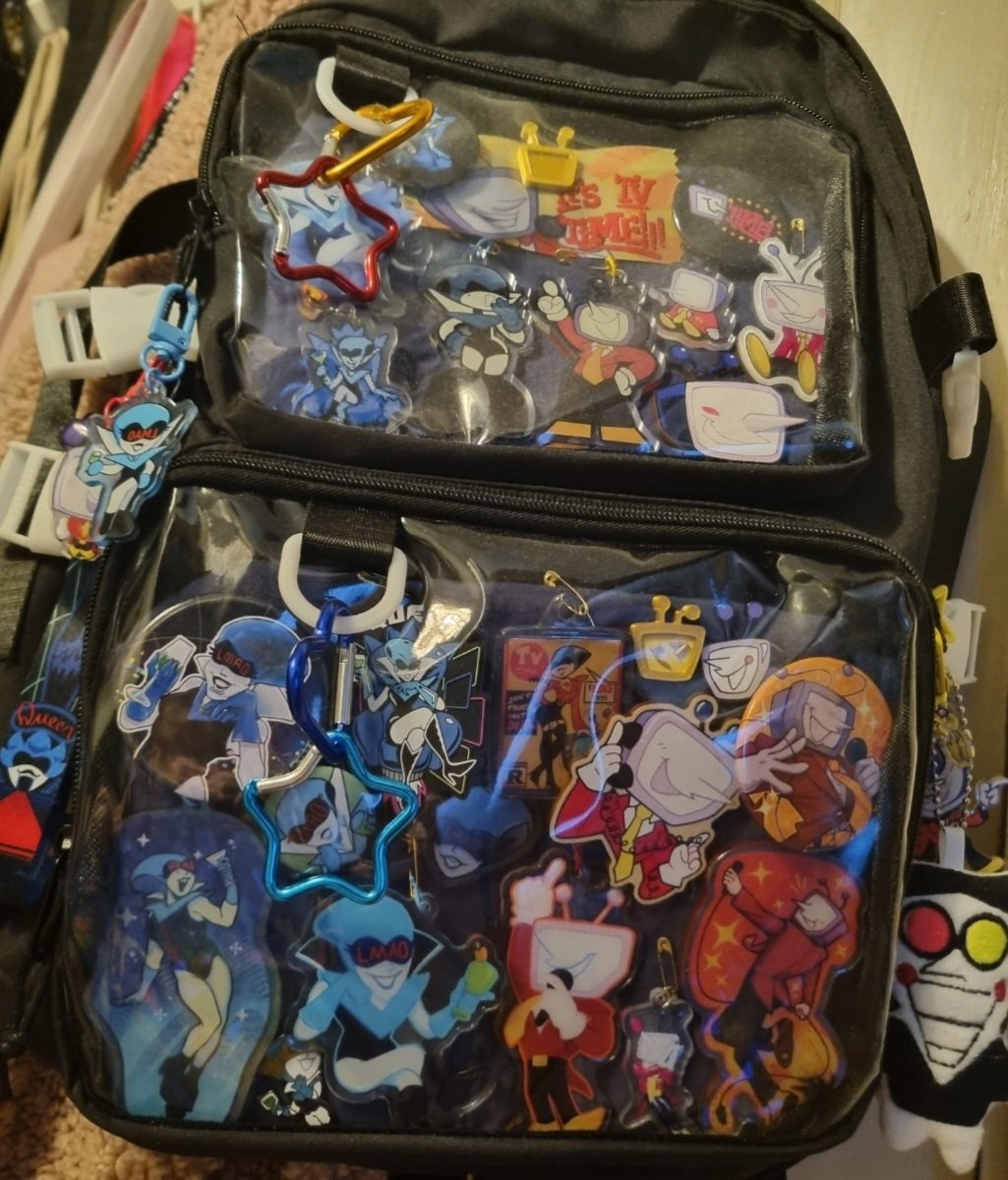 kokorobangdream's tweet photo. i dont remember if i ever shared my queentenna bag  (ignore spamton) https://t.co/oy7OHUQOCf