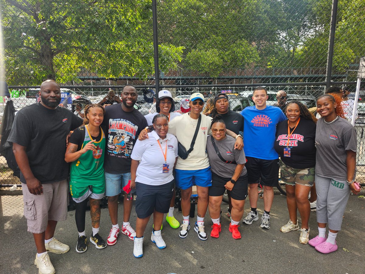 DelStateWBB's tweet photo. This is what HBCU culture looks like. 

Showing up. Showing love. Celebrating our own.

Proud to be supporting one of our former players as she takes the stage at the HBCU Classic. The jersey may change, but the family never does. ❤️🩵

#DAREtoBe #HBCUClassic https://t.co/SYSjZsJybe