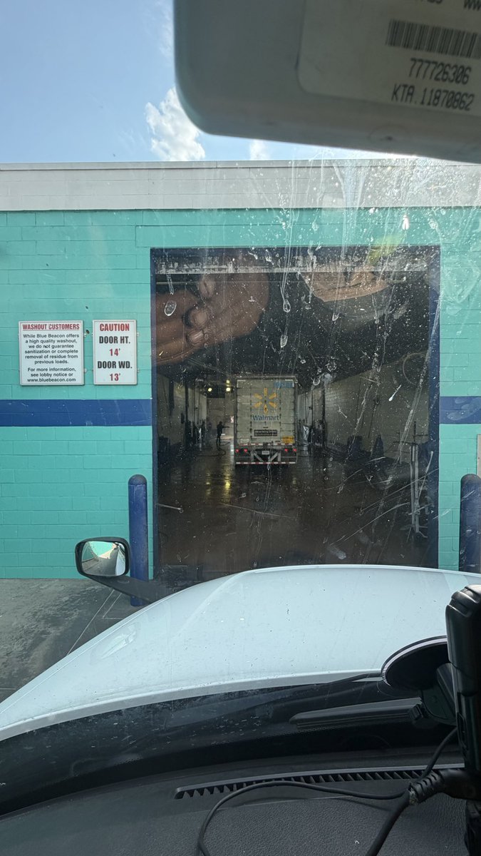 stinsonbuilds's tweet photo. Day 39.

Could’ve pushed closer to Monday’s receiver.

Instead, I chose a truck stop in Dallas with the amenities I’ll need for the weekend.

Not every available hour has to be used just because it’s available.

Sometimes the smarter move is positioning yourself for what comes next.

Short day. Still grateful.