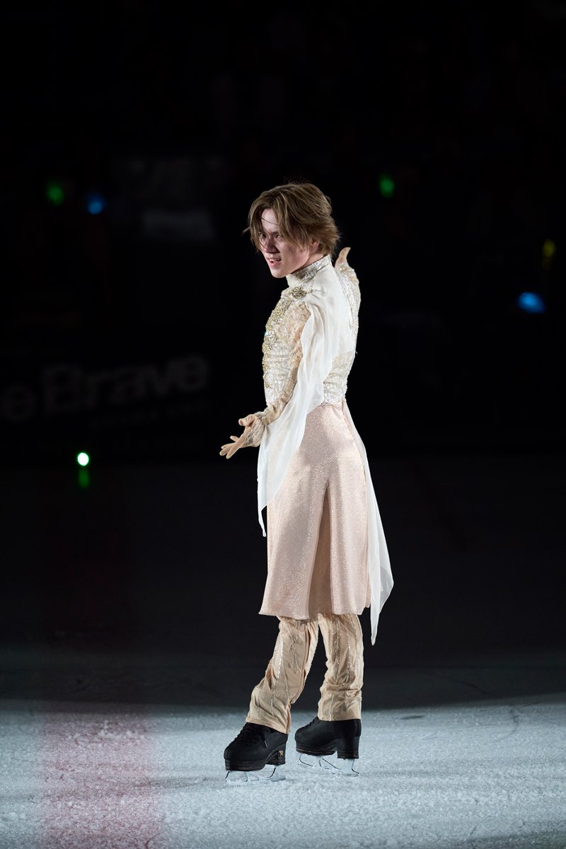 IceBrave_shoma's tweet photo. ◤東京公演 Day２◢

宇野昌磨アイスショー #アイスブレイブ
東京公演2日目も盛り上がっていきましょう！

氷上の勇者たちが織り成す
情熱の物語をぜひ見届けてください！

最高に熱い真夏のアイスショー🔥
開演1時間前からは【当日券販売】あり🎫
https://t.co/i3wwd3JfeQ https://t.co/ObGGrvsMSw