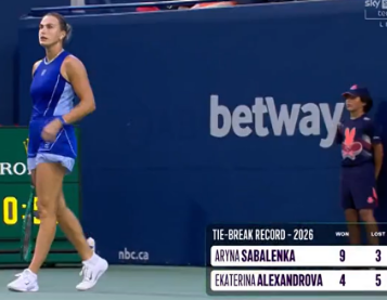 rajeshworld's tweet photo. #Alexandrova has had a bad year but she does take the first set on TB over top seed #Sabalenka after failing to serve out the set at 6-5.
That's 2 TBs lost in a row for World No.1 after that shocking loss to #Osaka at #Wimbledon after winning a record 21 in a row in slams. https://t.co/KKC4YvsnO4