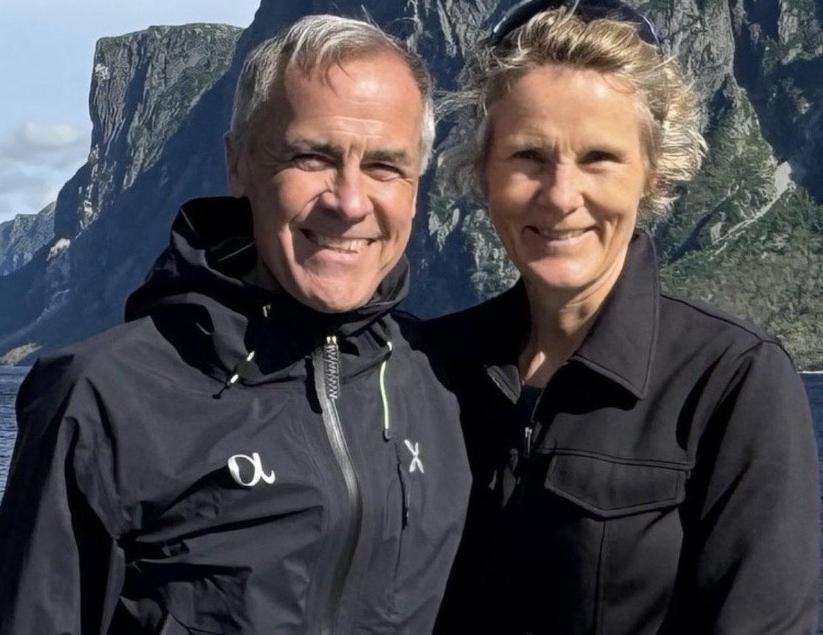 RealChange__'s tweet photo. #BREAKING: After a tough year of world travel and luxury food Mark Carney and his accomplice take a taxpayer funded vacation to Tuscany, Italy until August 17th. Rather than negotiate a Canada-US trade deal with President Trump that has an August 19th deadline he goes to Italy. https://t.co/Mr01TD7U1F