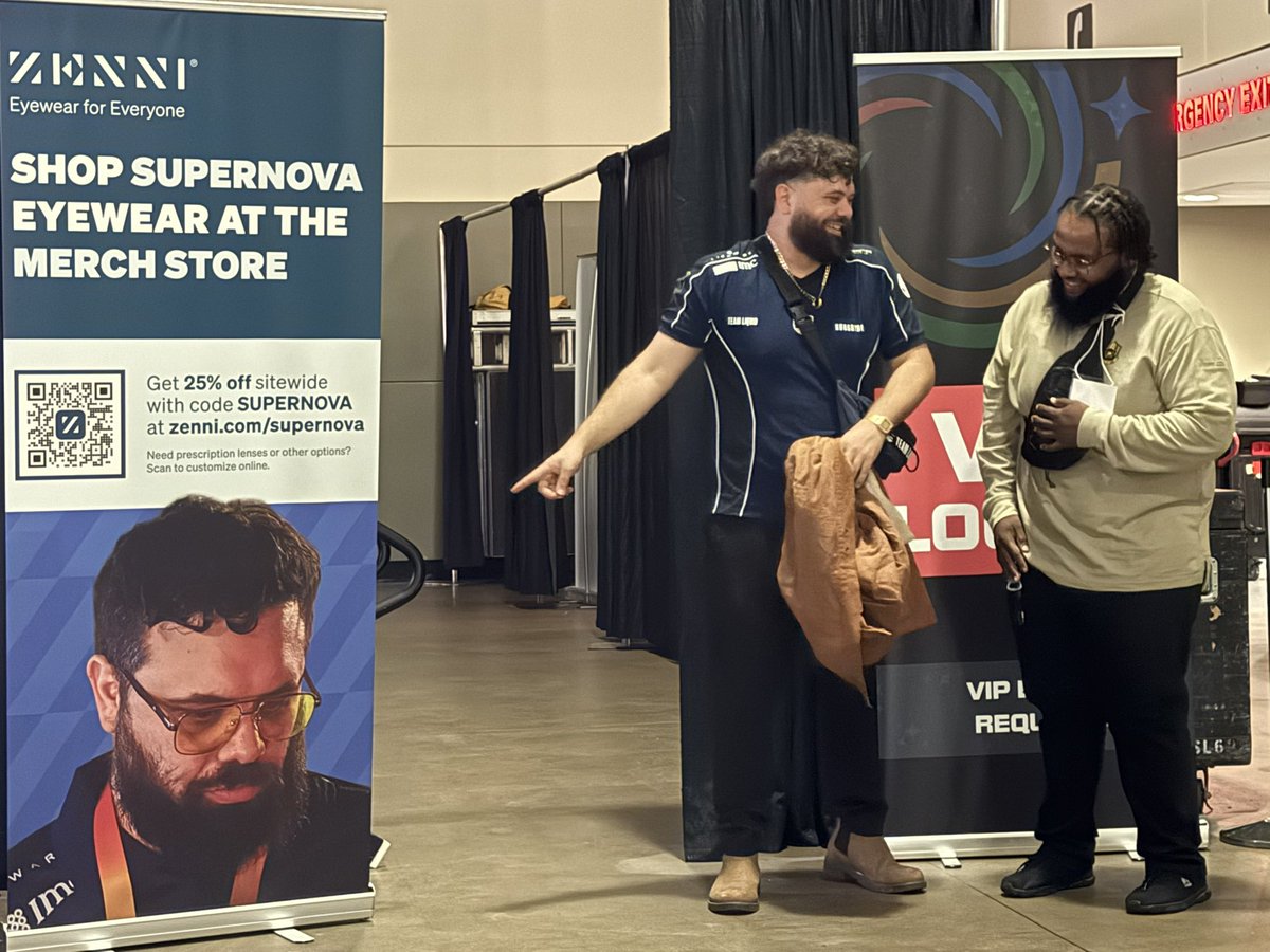 TheXIF's tweet photo. This mf HBox forgot his badge, got stopped in front of VIP, and just pointed at a nearby ad with his fkn face on it and got in. https://t.co/1JfQ0PgS5L