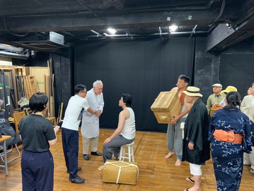 gekidan1980's tweet photo. 第 85 回公演
「出ニッポン酔夢譚」
作◎瀬戸口郁
演出◎高橋正徳

「いちばん小さな町」に次いで劇団1980が放つ日本×ブラジルシリーズ2

ご予約お待ちしています！
https://t.co/0wu0kXUg8K
Gmailの仕様上、自動返信が送信されません。ご登録にはGmail以外を推奨、または劇団までお問い合わせ下さい。 https://t.co/qJNzGrfVqX