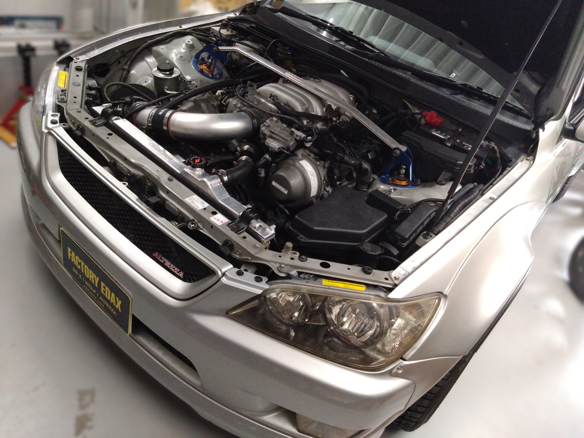 Milkian_EDAX's tweet photo. 【再】アルテッツァにV8という選択肢
アメリカやロシアではメジャーらしいからやってみた。休眠＆メンテナンスを経て、約５年ぶりにナンバー再取得。 https://t.co/t3ogDl8bft