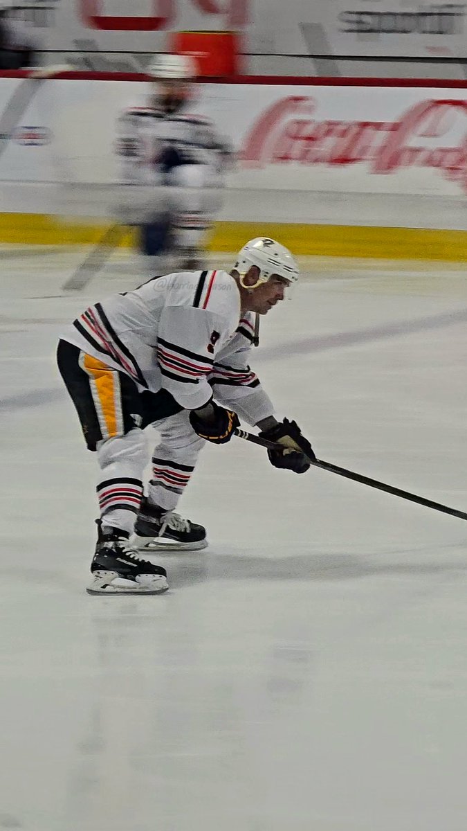 harringmunson's tweet photo. he's still wearing his penguins gear 😭💖💖 https://t.co/Bd7FXF6xUD