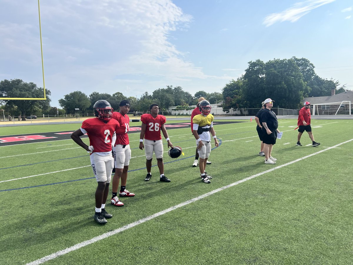 BNitcholas's tweet photo. Mac Football- Great 1st day of live action!!  Thanks to our Booster Club for feeding everyone!! @MacArthurCards @MacArthurTX @IISDAthletics @IrvingISD https://t.co/jMvsoL0d4r