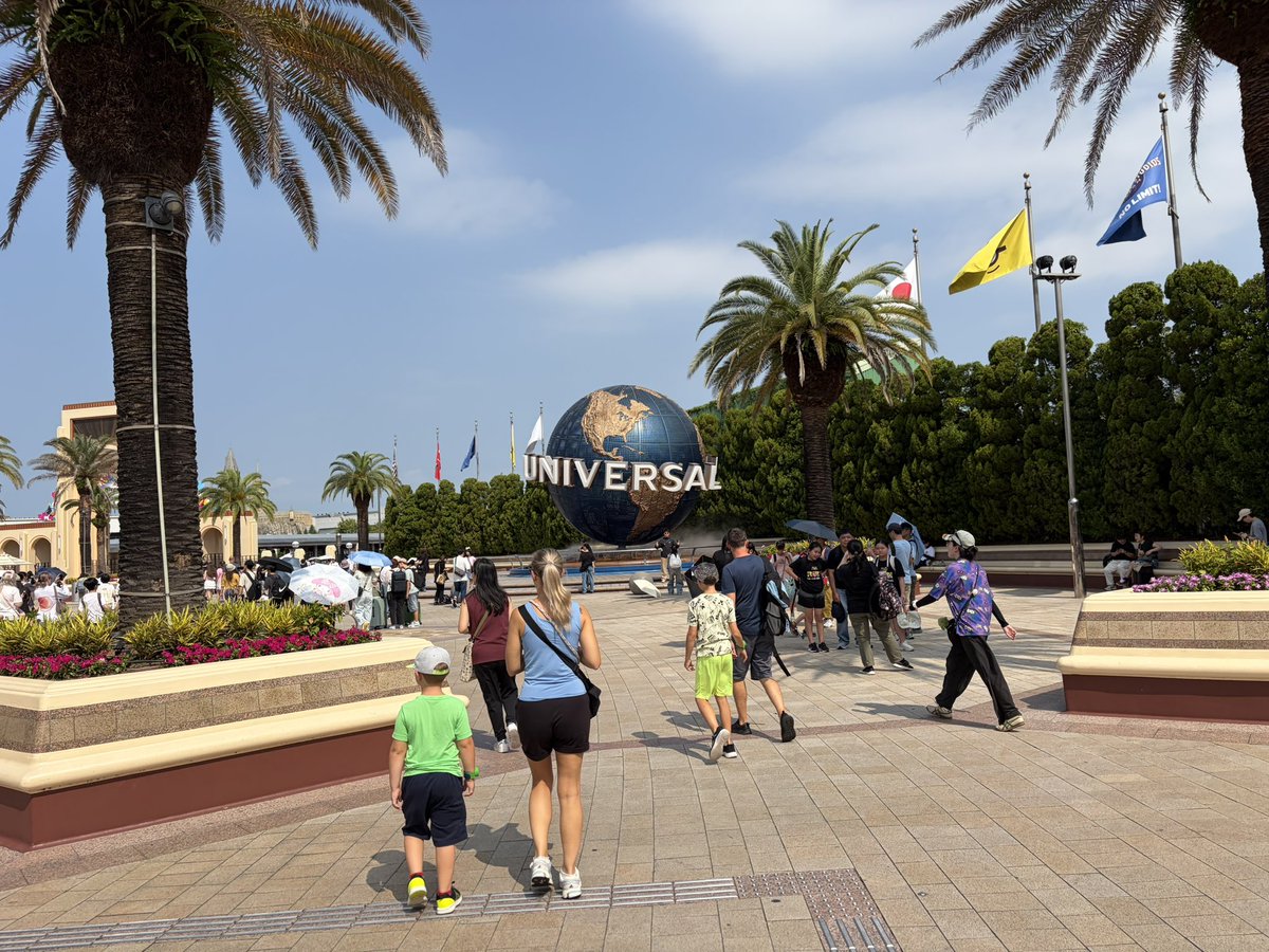 YELLMInpzi's tweet photo. Usj / Blog

 #日常垢  #日常垢さんと繋がりたい
 #USJ25周年 #USJ #USJファン  #呪術廻戦 https://t.co/xVr6ULXF9z