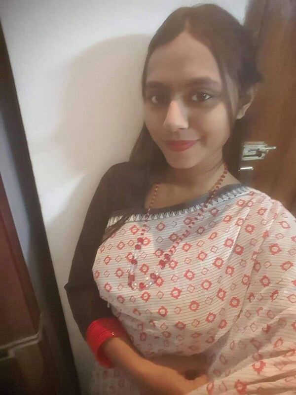 ArifaKannur's tweet photo. വളർന്നു അങ്ങ് തുടുത്തപ്പോൾ എങ്ങനുണ്ട് ഈ കഴപ്പ് പെണ്ണ്... 
നിങ്ങൾക്ക് ഇഷ്ടമായോ ഇവളെ  ? 
#mallugirl #malluhot #mallgirls #brassiere #breastshow #cutegirls #indianhotgirls #tits https://t.co/wmCH6uiifA