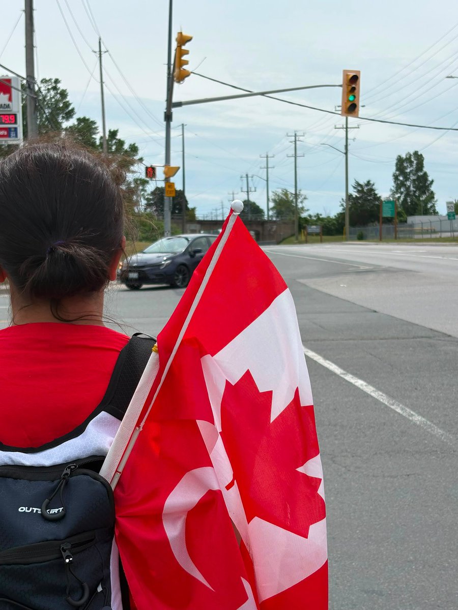 alisavas441987's tweet photo. #extendts2023
#MarchToOttowa 
We are grateful to our friend Özlem, who walked from Toronto to Ottawa to defend her rights and speak out on behalf of many people 
@MarkJCarney 
@LenaMetlegeDiab 
@CBC 
@CTVToronto https://t.co/24Rt4IdYpO