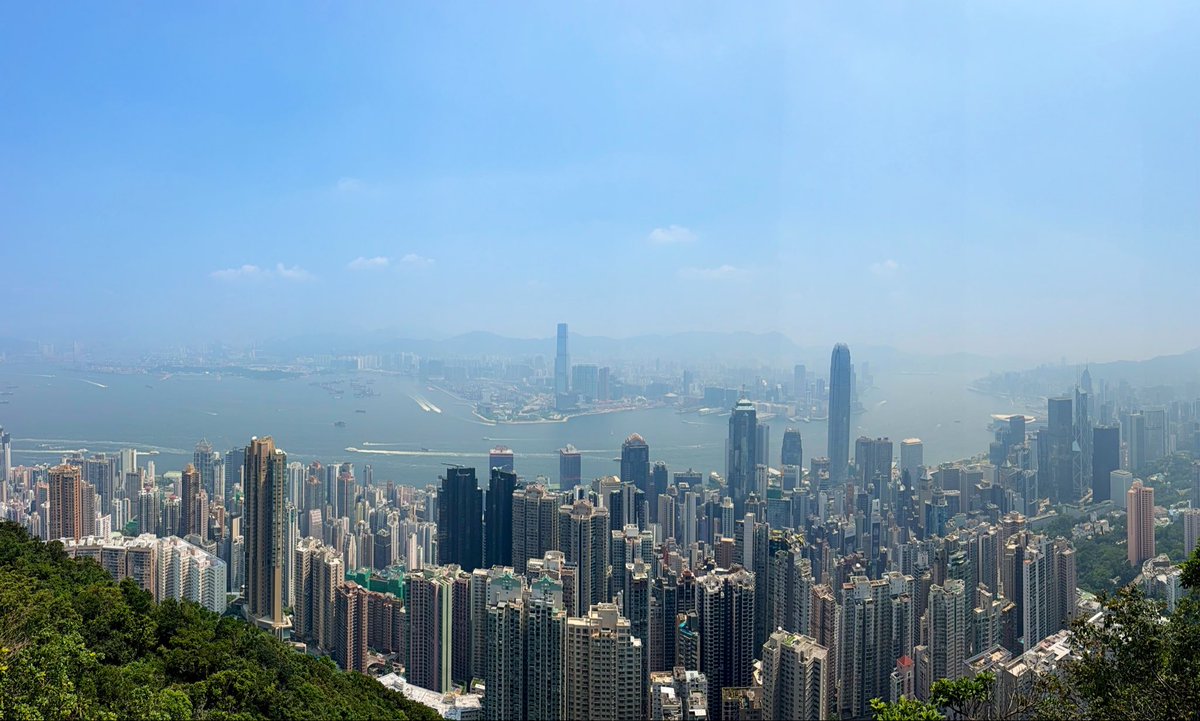 k4d0cx1612's tweet photo. #VictoriaPeak #HK #HongKong #香港 🇭🇰 https://t.co/2qicIXx74s
