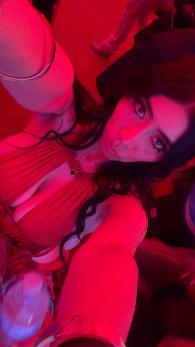 VioletMyerPrr's tweet photo. Hey Cutie patootie 😝💋💞 https://t.co/c6Td2vXQfE