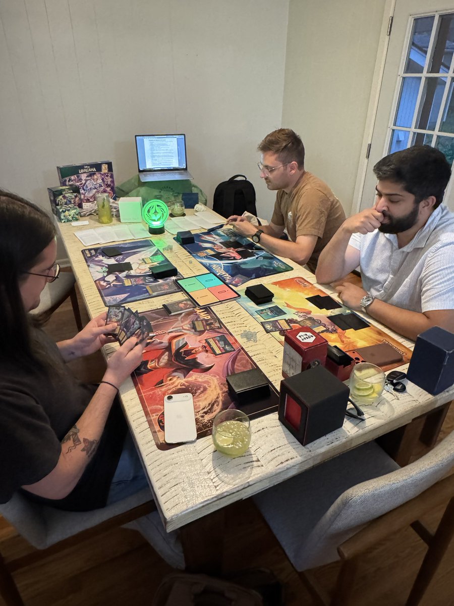 RHS_RyanWalked's tweet photo. The games have begun 🥥 @NathanTrippe @zan_syed @moxjeremy https://t.co/xaoRuoWyng