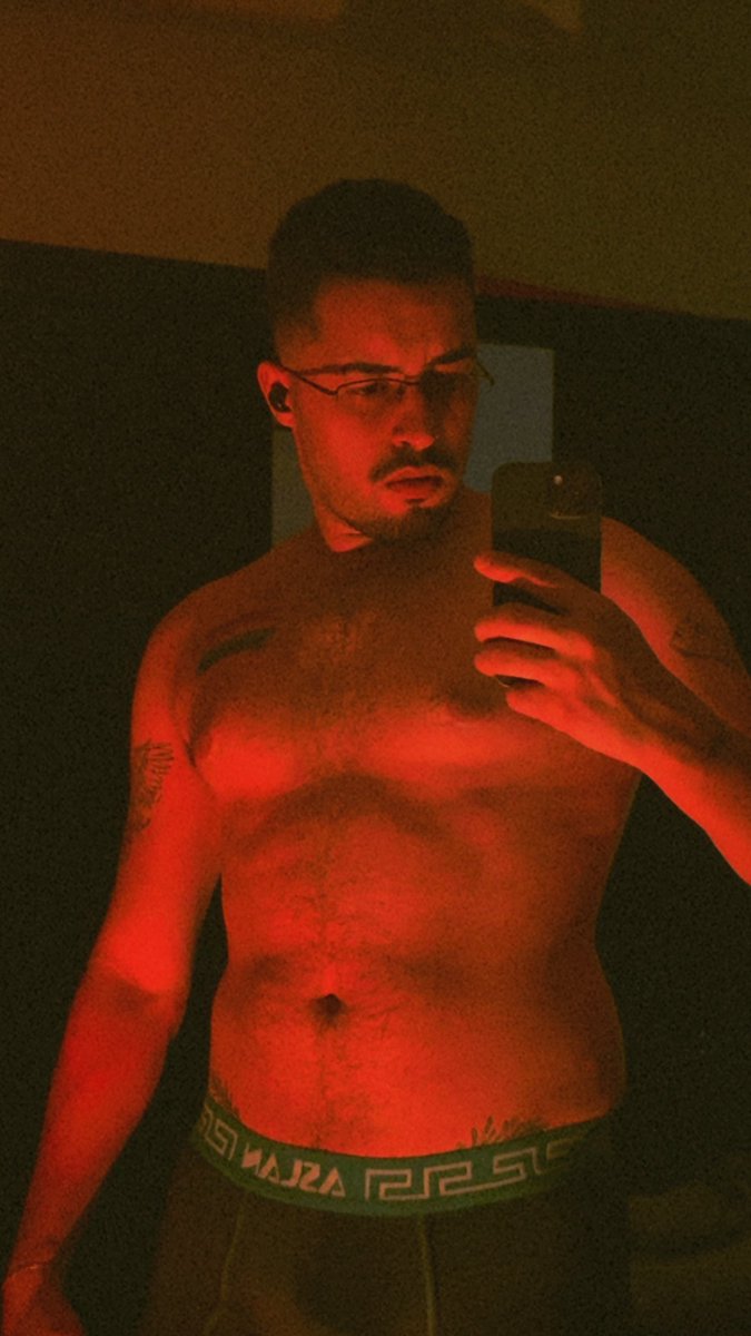 euRayk_SF's tweet photo. Fotinho de @aslanshopbr  conta?

#gay #PINTOAWARDS https://t.co/V8tJzI8sk0