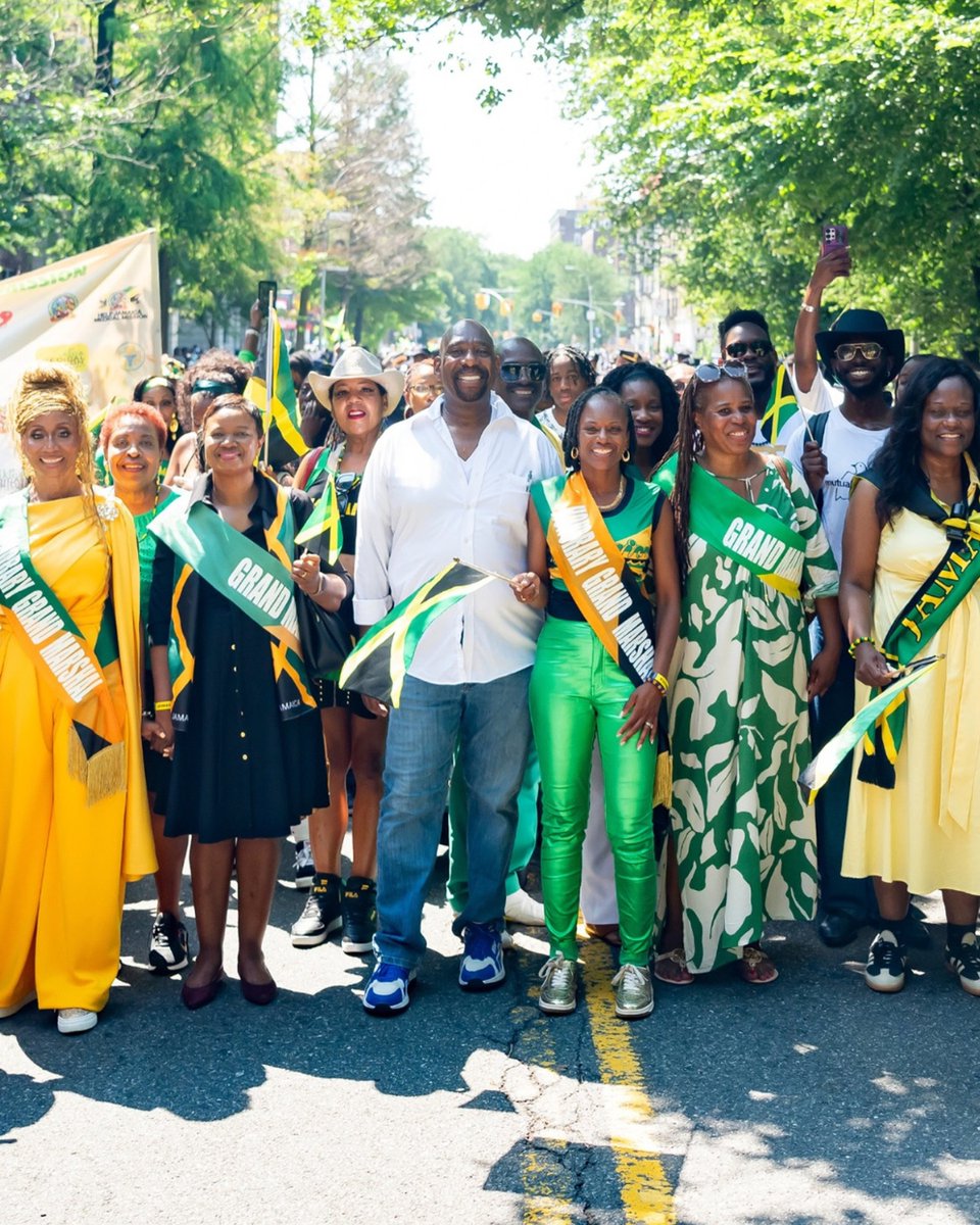 EBONY's tweet photo. Today, Brooklyn showed up as thousands filled the streets for New York City’s first-ever Jamaican Day Parade, celebrating 64 years of Jamaican independence and serving as a reminder that culture stays alive when we show up for it. 🖤 https://t.co/3J3BIQ8Lr6