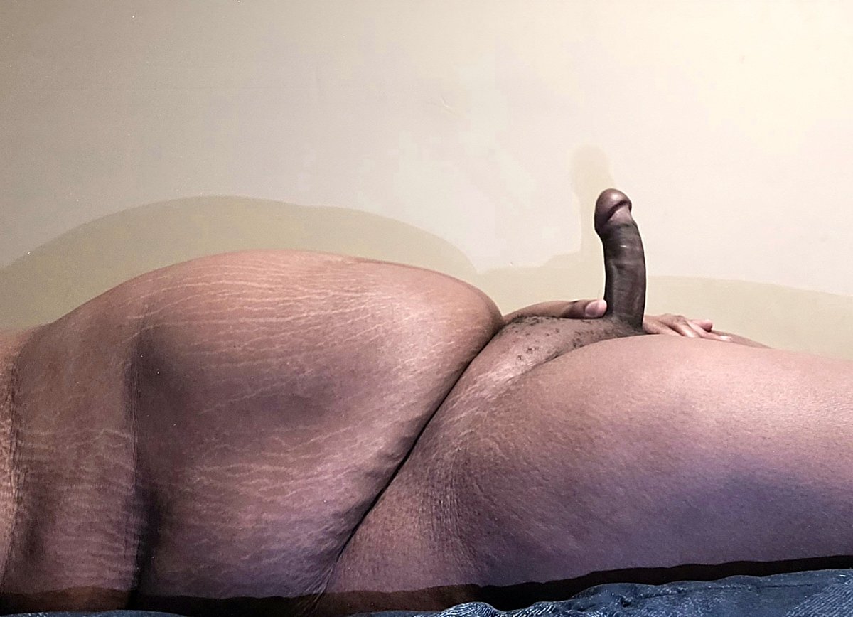 HazelnutChub's tweet photo. Why go out on a Saturday night when I've got something for you right here? 🐻🍆 #nsfwtwtًً  #gaychub #chubnsfw #chubcock #chubbymen https://t.co/Qy8SIzmVR9