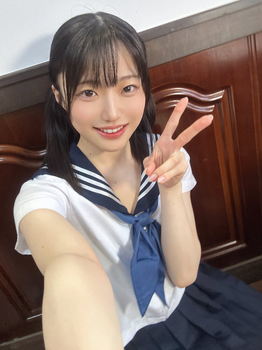 chris_the_cow's tweet photo. 坂道系アイドルかと思ったら大人気えーぶい女優さんで横転  

1564 1564 https://t.co/Oncn5w995l