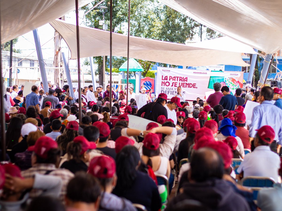 MayteRiveraV's tweet photo. 🇲🇽❤️ La soberanía no se negocia, se defiende.
Hoy, desde el Distrito 12, participamos en la Asamblea en Defensa de la Soberanía, reafirmando que México es un país libre, independiente y soberano
¡Con el pueblo todo, sin el pueblo nada! 🇲🇽
#Morena #La4T #SoberaníaNacional https://t.co/6yfkCQDjJc