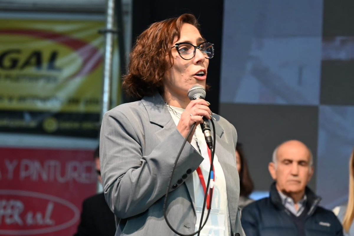 UCRBuenosAires's tweet photo. Con la presencia de más de mil correligionarios y correligionarias en el Club Atenas de La Plata, se realizó la Convención Provincial y la asunción de autoridades del Comité Provincia de la UCR bonaerense, encabezada por su presidente, Emiliano Balbín. https://t.co/GyOGxViqoK