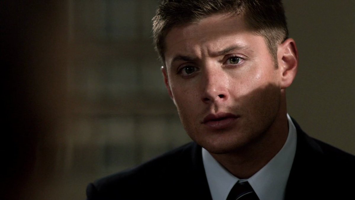 MISSYOUDEAN's tweet photo. the lighting on dean's face here, so perfect https://t.co/VZBxBnuzRG