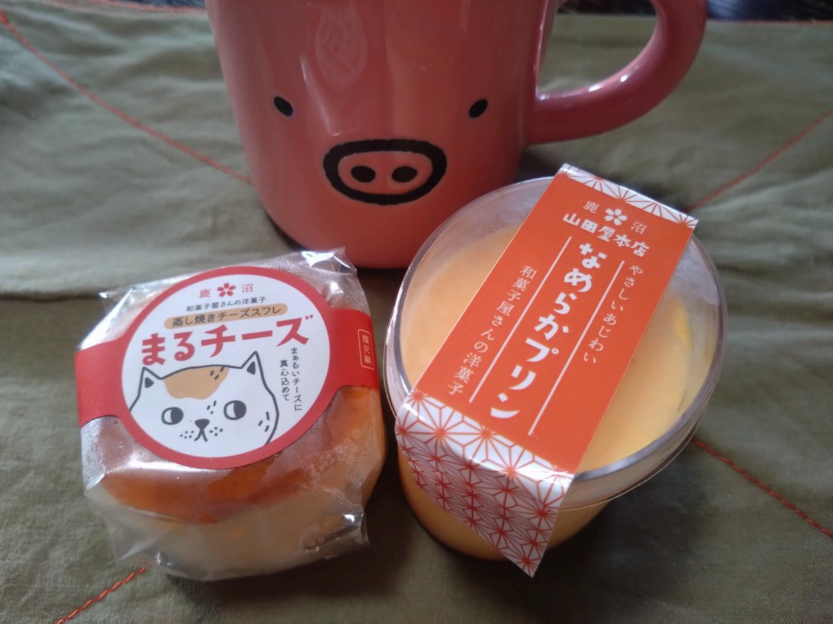 sanaem4's tweet photo. 老舗の和菓子屋、山田屋本店さんへ。
文楽もなか、愛おしすぎる。
もちろん美味しい。
皮はしっとりめで餡は重厚ねっとり感。
私の好きなタイプ。
洋菓子も美味しいってんだから、和菓子屋さんと言うより『ご褒美屋』だと思います。 https://t.co/QXevEdxgse