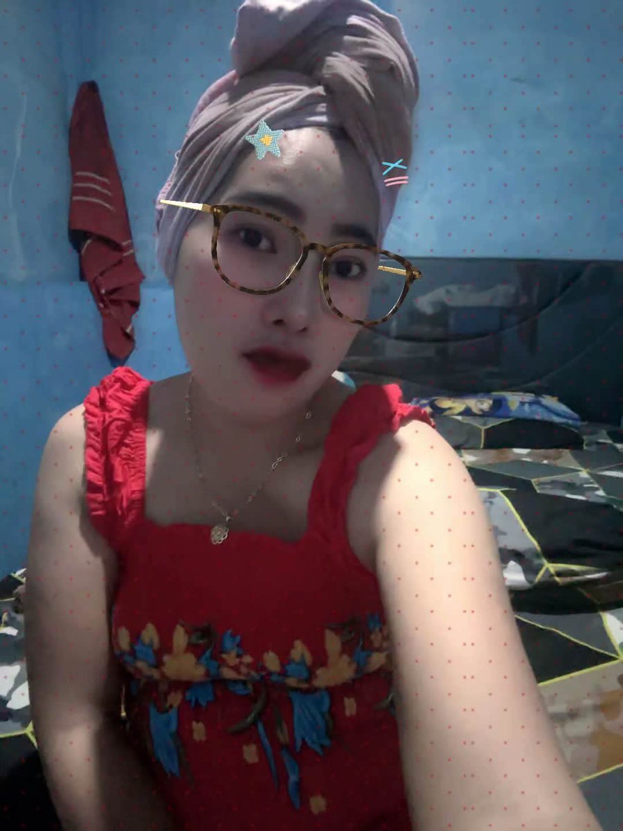 indahm46's tweet photo. udah pada mandi blom nih https://t.co/kcRgcUU7fn