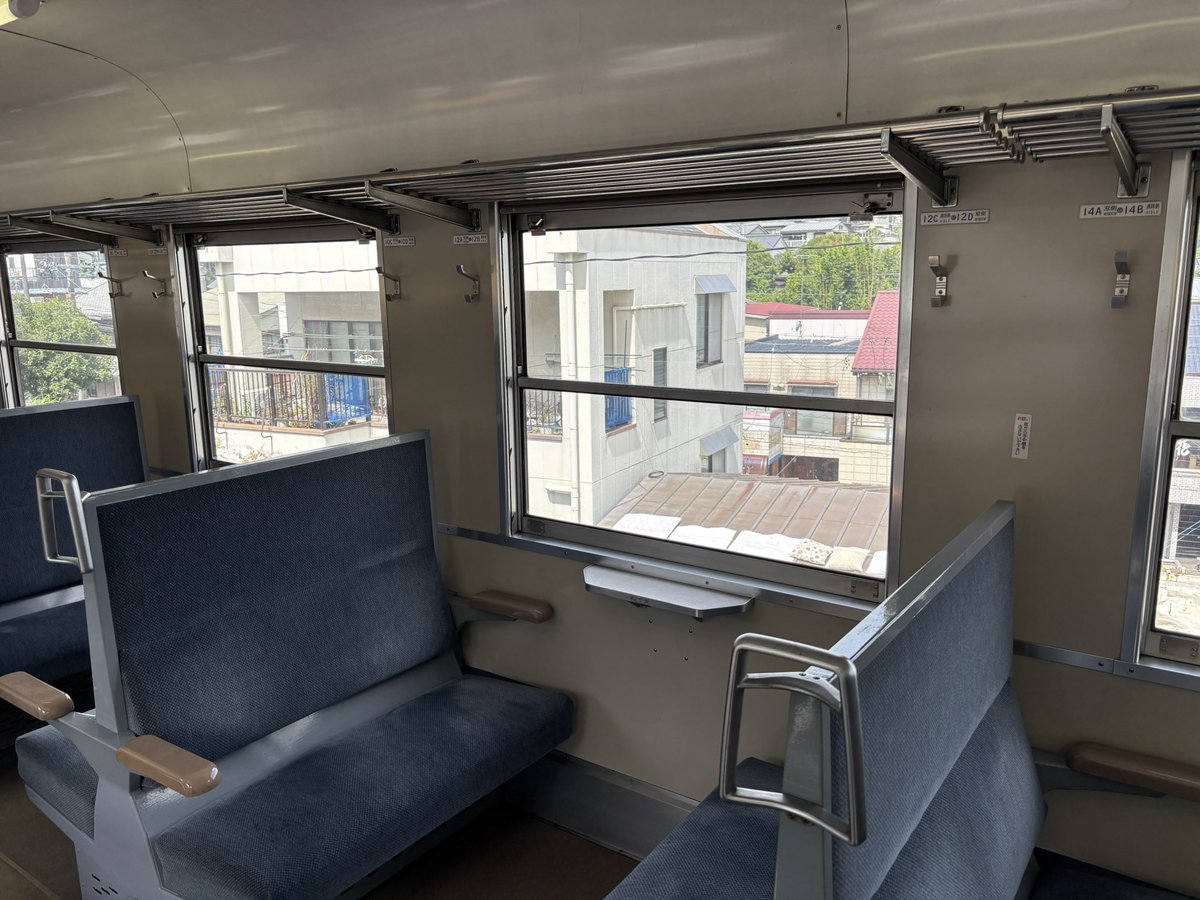 LadyLuck2357's tweet photo. 本日は大鐵の12系客車へ6時間ほど身を預ける。
客車列車をサブスクで乗車できるとは先進的ですなぁ(適当) https://t.co/dvAnBI89Xh