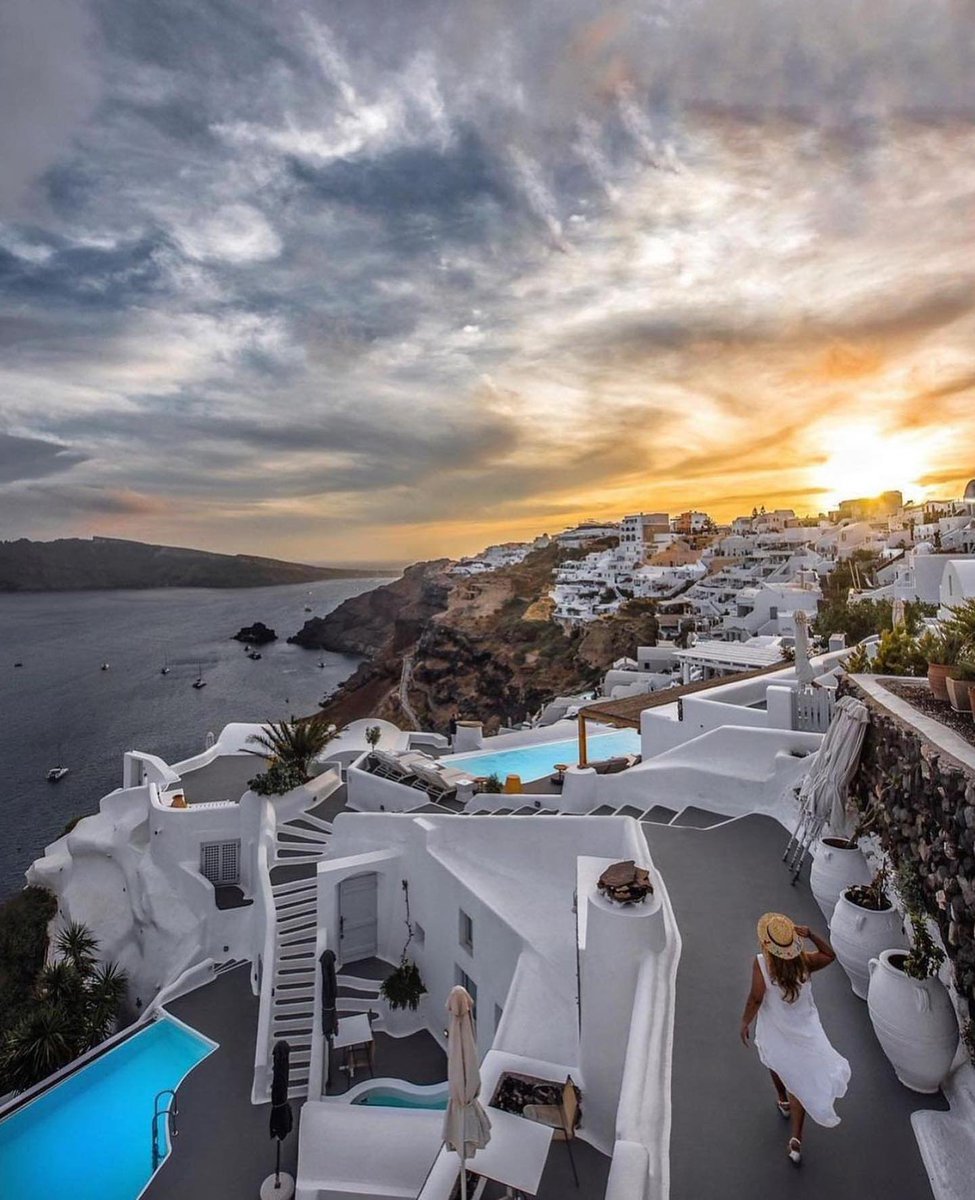 Business660608's tweet photo. Greece https://t.co/qLfcqZ8Egx