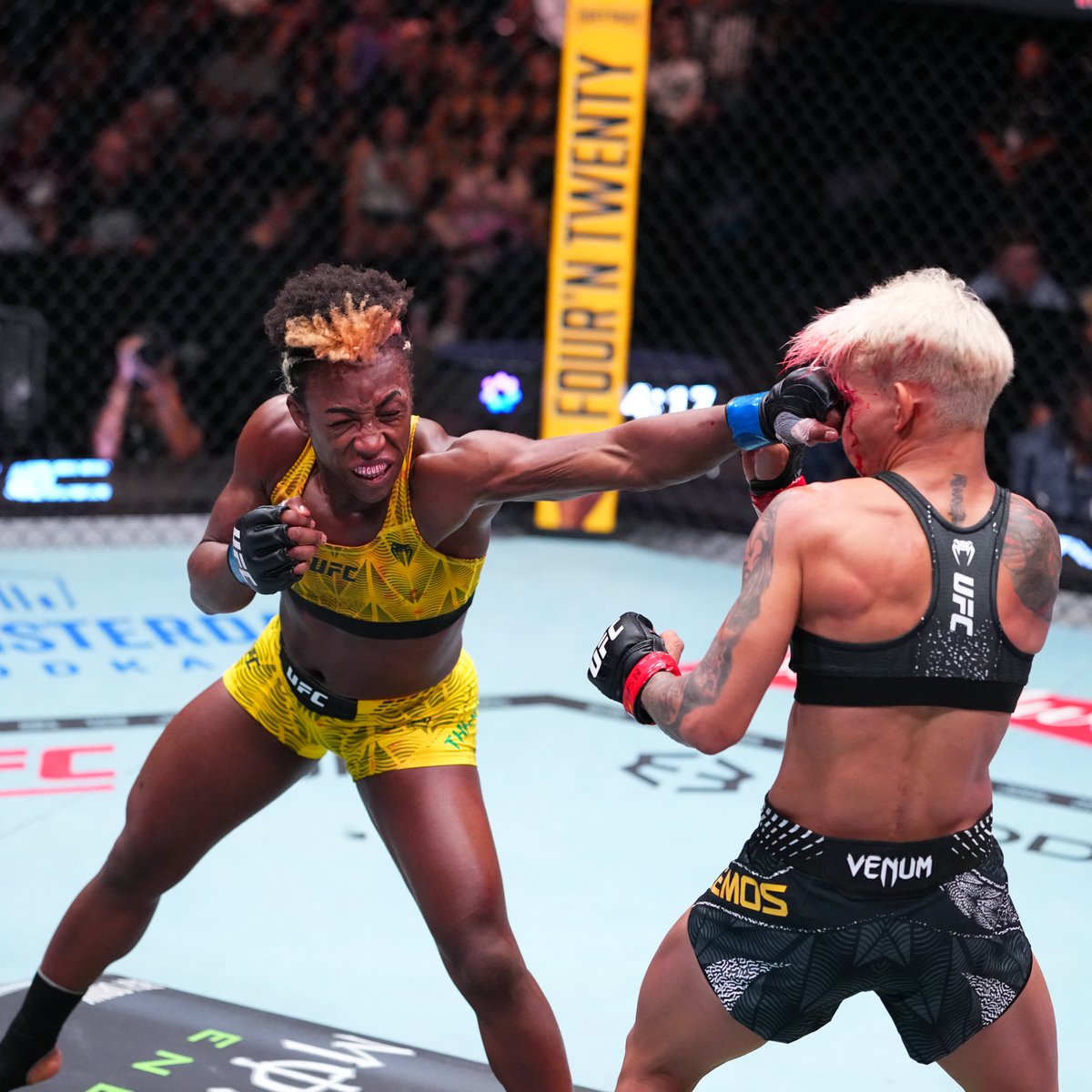 UFCNews's tweet photo. LONGEST ACTIVE UFC WIN STREAKS - Strawweight
5 - Zhang Weili
5 - Gillian Robertson
4 - Alexia Thainara (@Alle_Thainara)
4 - Denise Gomes
4 - Fatima Kline
#UFCVegas120 https://t.co/7XLPnFDSZH