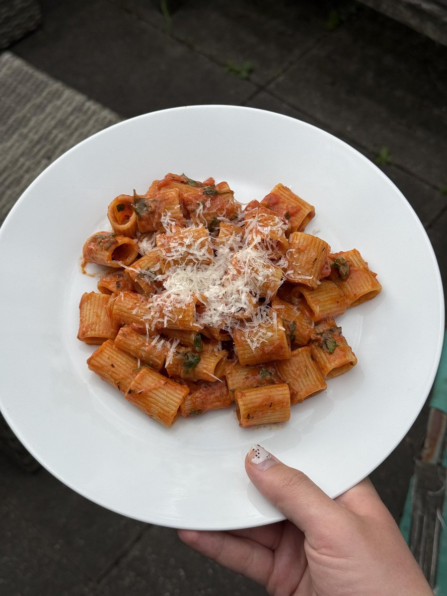 boen2207's tweet photo. Pasta arrabbiata cay xè, ăn là ghiền luôn. https://t.co/IOS9mhxa4S