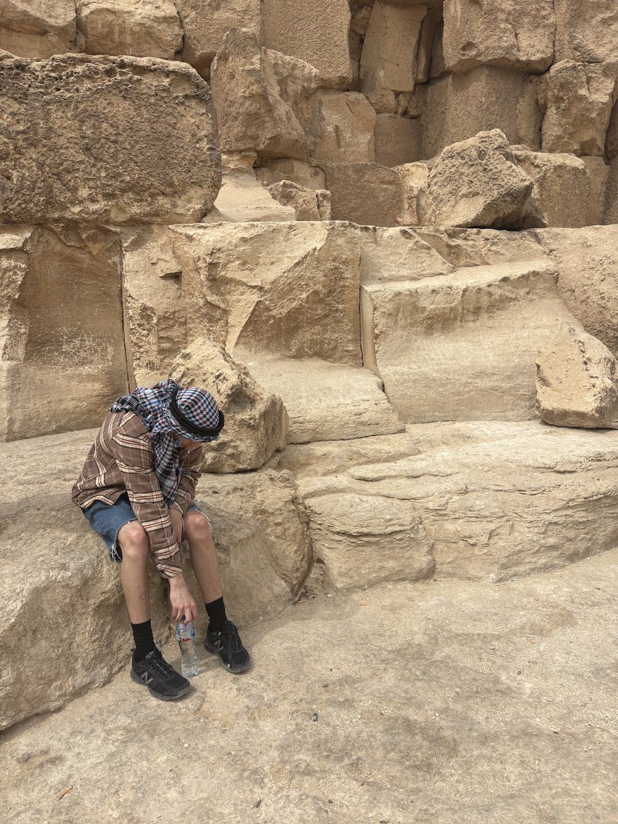 gradybleason's tweet photo. for my couple mutuals who are really early in my journey, i fw yall <3 dropping gems a lot won’t ever see, this is me at the pyramids of Giza https://t.co/fd90xJnFpH
