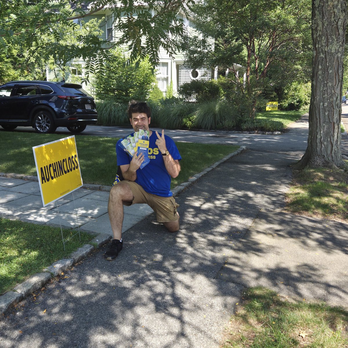 jasonvpoulos's tweet photo. We surpassed 10,000 unique doors knocked today! Campaign manager Jeremy hit 3,000 of them! Knocked on 800 today in Newton, Brookline, Attleboro, Franklin, and Mansfield.

Join us to canvass (https://t.co/Xkl7q2zXSB) or text/phone banking (https://t.co/wymkKfeIsS)? https://t.co/Zjki6YJg2P